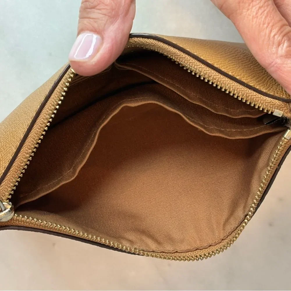 Coach Wristlet Bag Purse Leather Tan Designer Pouch Wallet